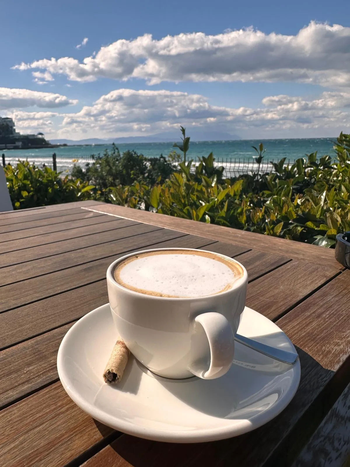 Cimino Restaurant Cafe & Bar sea-view coffee service